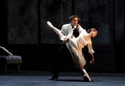 Leanne Benjamin & Gary Avis in 'The Fall of the House of Usher'(2006)©Karl Forster